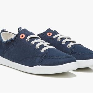 Vionics Size 9  Pismo Sneaker